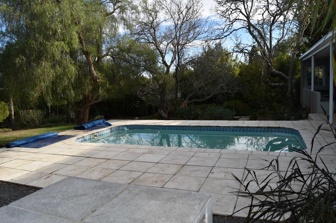 Almond Cottage Bed & Breakfast Somerset West Luaran gambar