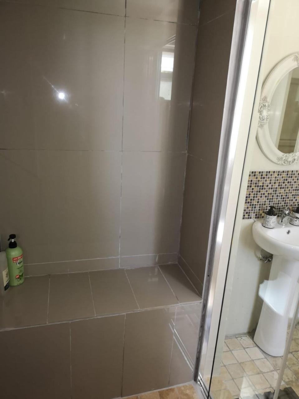 Almond Cottage Bed & Breakfast Somerset West Luaran gambar