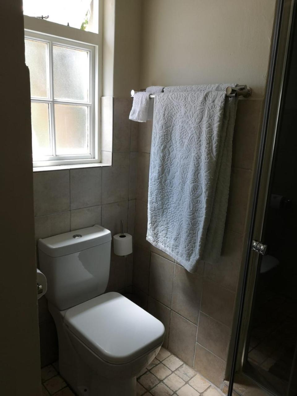 Almond Cottage Bed & Breakfast Somerset West Luaran gambar