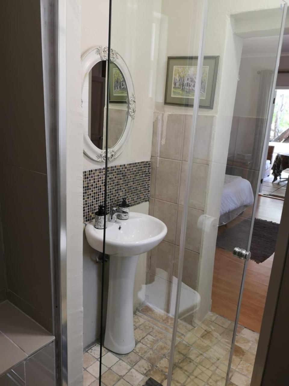Almond Cottage Bed & Breakfast Somerset West Luaran gambar