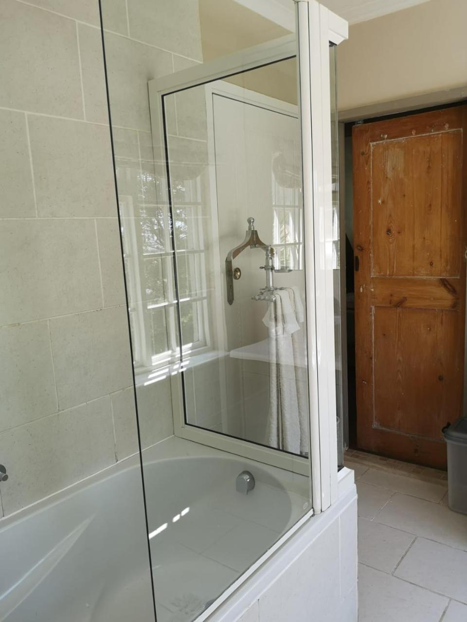 Almond Cottage Bed & Breakfast Somerset West Luaran gambar